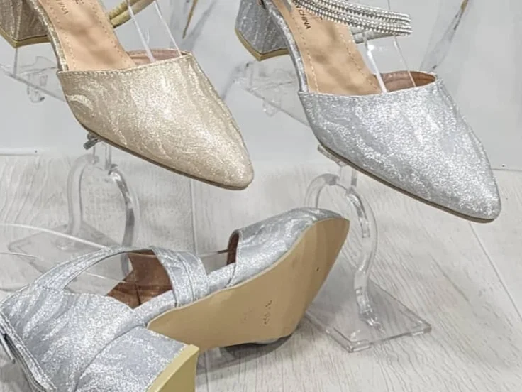 صندل كعب نسائي